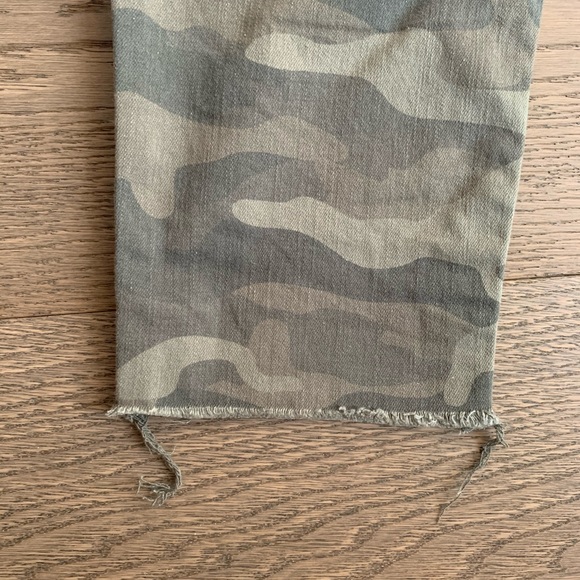 High rise skinny camo Jean - Picture 3 of 3